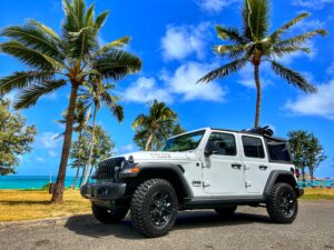 White Jeep Wrangler 